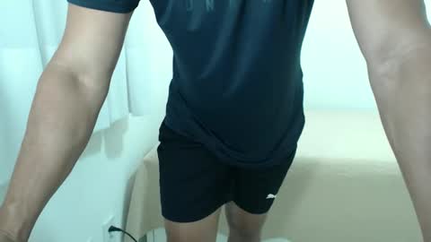 cashmastermuscle77 online show from February 13, 10:26 pm