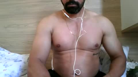 cashmastermuscle77 online show from September 28, 4:38 pm