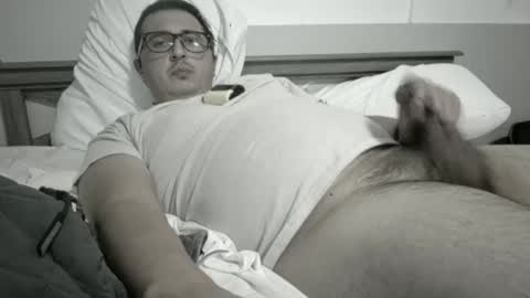 Snapshot of castortroyyyyy chatting on February 17, 1:15 am Castor troyyyyy online show from February 17, 1:15 am