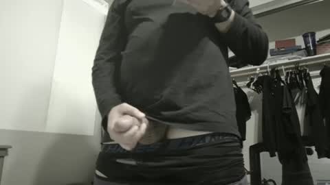 Snapshot of castortroyyyyy chatting on February 10, 3:53 pm Castor troyyyyy online show from February 10, 3:53 pm