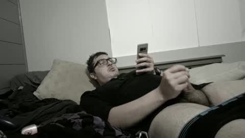 Snapshot of castortroyyyyy chatting on February 4, 8:13 am Castor troyyyyy online show from February 4, 8:13 am