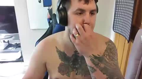 catahot1993 online show from May 29, 8:46 am