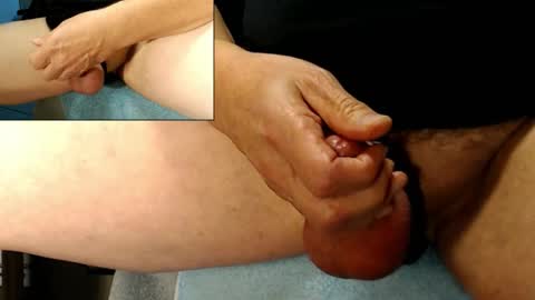 Snapshot of catlover03 chatting on October 18, 1:05 pm Mike online show from October 18, 1:05 pm