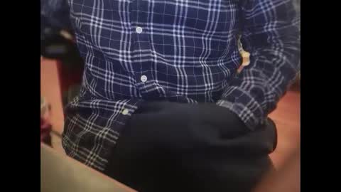 Snapshot of catmandoo21001 chatting on March 5, 10:12 pm catmandoo21001 online show from March 5, 10:12 pm