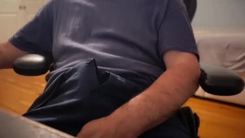 catmandoo21001 online show from June 26, 2:58 am