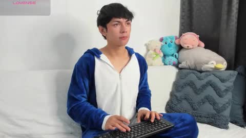 Cayden online show from December 3, 4:07 am