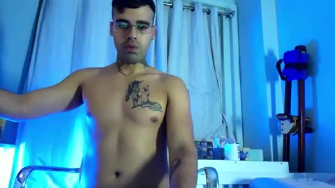 Snapshot of celesluddenn chatting on November 1, 10:58 pm Celes online show from November 1, 10:58 pm