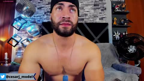 Cesar jones online show from December 3, 12:22 am