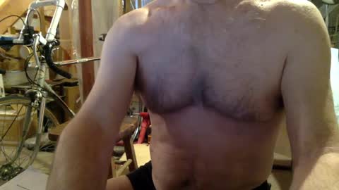 cfnmworkout1 online show from December 24, 7:33 pm