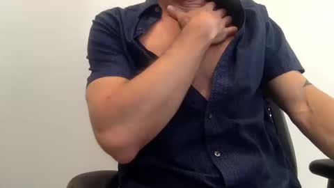 Snapshot of chagaschoo chatting on October 20, 3:49 pm Chags online show from October 20, 3:49 pm