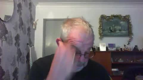 Champers online show from January 4, 8:28 am