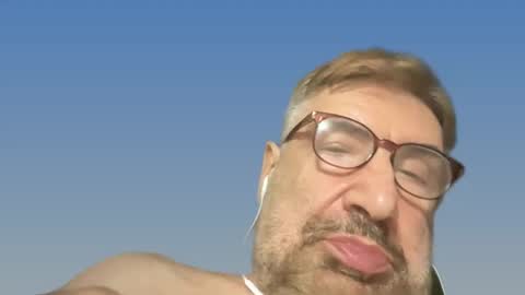 Snapshot of champsex305610 chatting on February 25, 6:53 pm champsex305610 online show from February 25, 6:53 pm