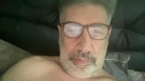 Snapshot of champsex305610 chatting on October 25, 2:24 am champsex305610 online show from October 25, 2:24 am