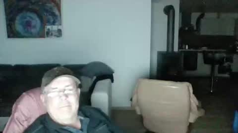 charles6064 online show from December 24, 6:39 pm