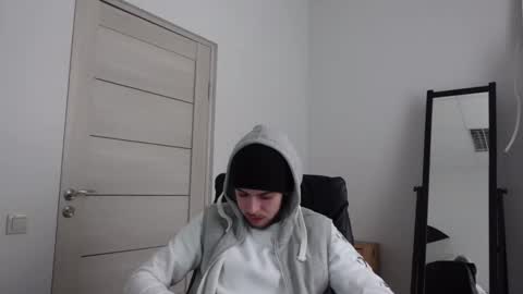 CHARLES SINS online show from March 3, 1:37 pm