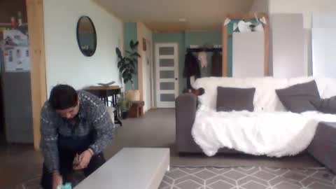 I am Charlie online show from June 11, 2:48 pm