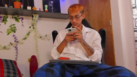 Charles Russo online show from January 23, 3:32 pm