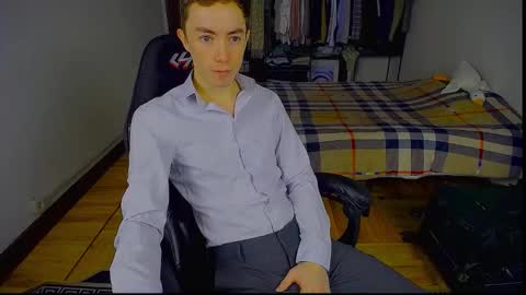 carlos reyes online show from January 7, 8:41 am