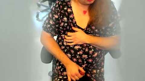 Rosalie online show from October 22, 11:36 am