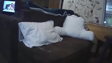 cheekers073163937 online show from May 15, 1:36 am