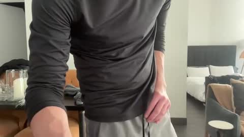 Snapshot of chiguy841 chatting on December 21, 9:04 pm ChiGuy841 online show from December 21, 9:04 pm