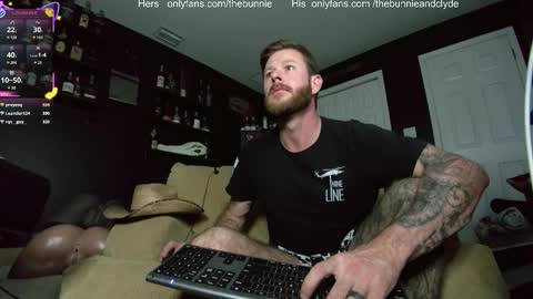 Chillinthemosttt online show from November 26, 4:15 am