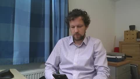 chr35is09 online show from March 5, 7:49 am