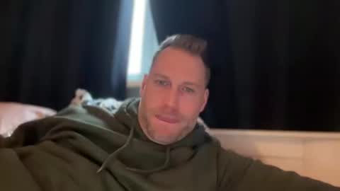 Snapshot of chris2024x chatting on December 30, 1:36 pm Christian online show from December 30, 1:36 pm