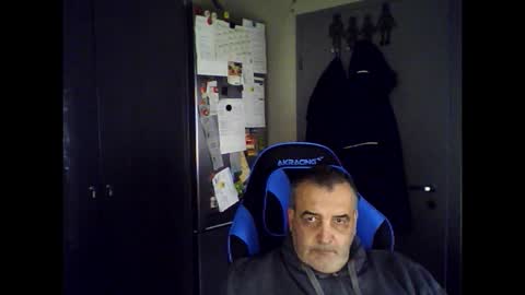 Chris online show from September 25, 10:25 am