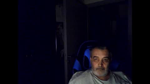 Chris online show from October 19, 2:16 am