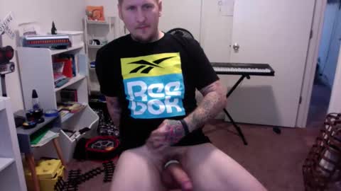 Christopher the Blue-Eye Guy online show from April 27, 2:57 pm