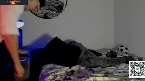 chris_angel01 online show from December 15, 12:51 am