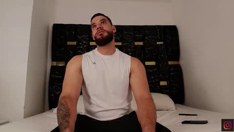 Snapshot of chris_blake__ chatting on October 4, 7:08 pm Chris B online show from October 4, 7:08 pm