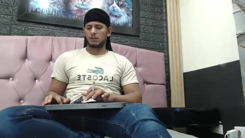 chris_dick2 online show from November 9, 6:17 am