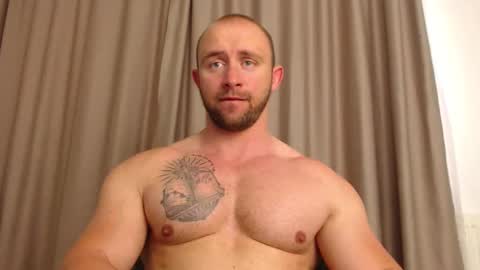 chrisbigbiceps online show from May 27, 3:31 pm