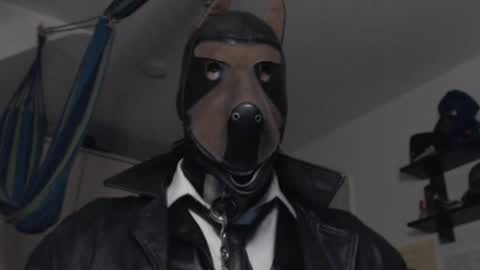 chrisdan_ online show from February 16, 12:32 am