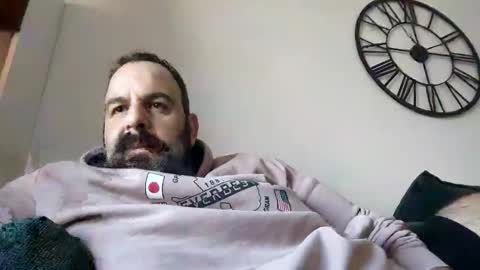 chris  ole online show from December 1, 9:12 am