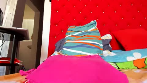 chriss_evanss_ online show from January 17, 7:16 pm