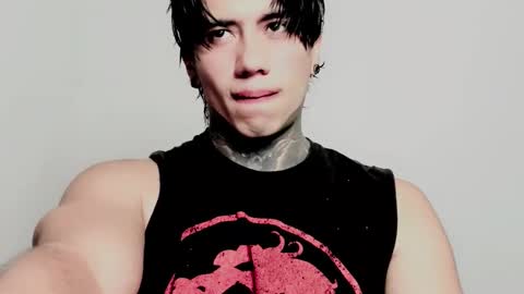 CHRIS  INDEPENT MODEL online show from January 12, 1:09 am