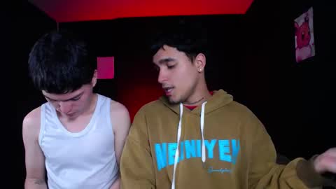 Snapshot of chriss_wg_ chatting on October 4, 12:05 am Christian Wang online show from October 4, 12:05 am