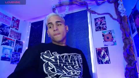 Snapshot of chriss_wg_ chatting on December 18, 11:56 am Christian Wang online show from December 18, 11:56 am