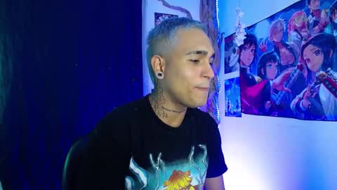 Snapshot of chriss_wg_ chatting on December 12, 3:32 am Christian Wang online show from December 12, 3:32 am