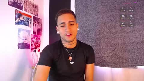 Snapshot of chriss_wg_ chatting on February 19, 2:44 pm Christian Wang online show from February 19, 2:44 pm