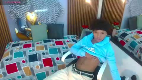 chrisshottx online show from June 19, 11:48 am