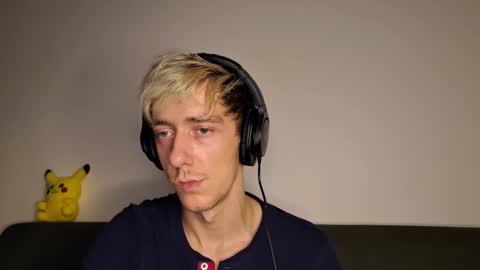 Christopher online show from October 11, 5:17 pm