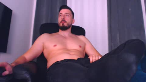 christiannstud online show from March 5, 6:45 pm