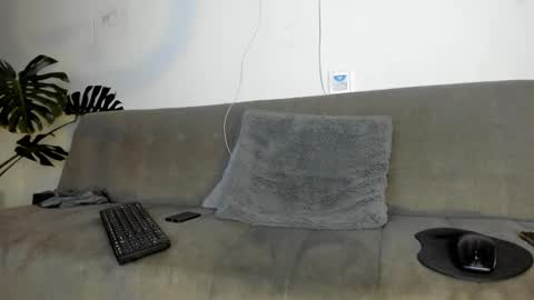 Christopher online show from March 7, 5:27 am