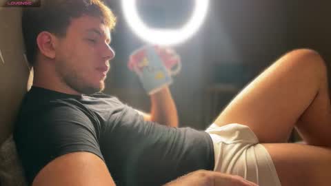 Snapshot of christophertan chatting on September 9, 5:40 am Christopher online show from September 9, 5:40 am