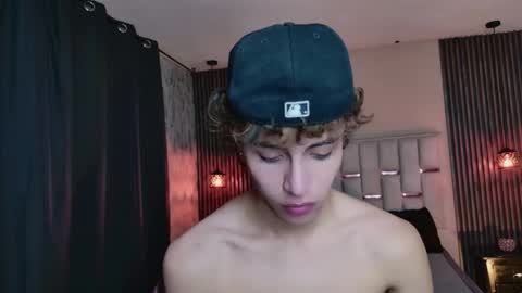 chrristopher77 online show from January 8, 2:22 pm