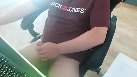 chucky606 online show from June 7, 8:54 am